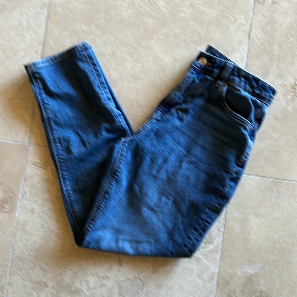 American Eagle Outfitters Mom Jean - Picture 2 of 6